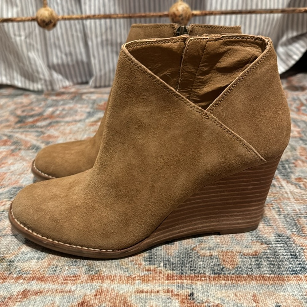 Lucky Brand LP-Yakeena ankle boots. Size 8-1/2